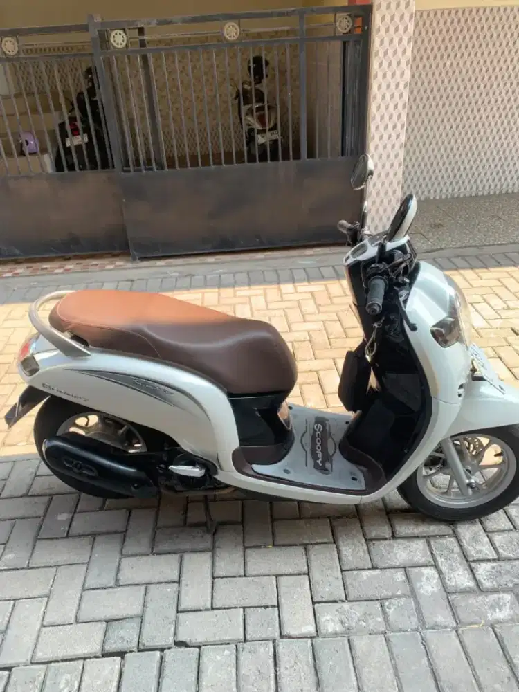 Jual Scoopy th 2018