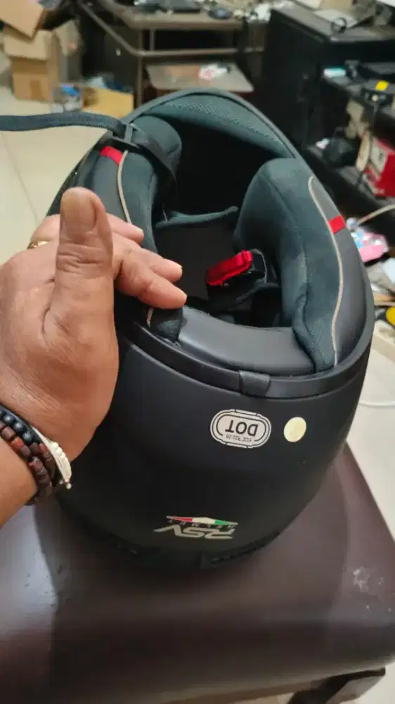 Helem rsv hitam