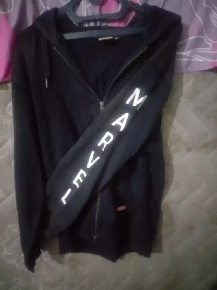 Jaket Hoodie Marvel Black Original Size XL