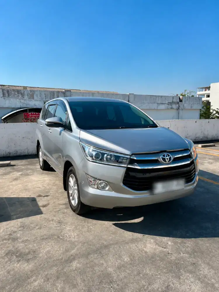 Innova 2.V AT Diesel matic