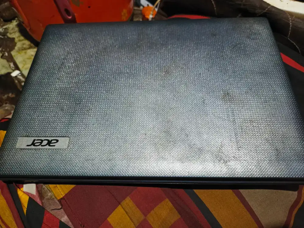 Laptop Acer bekas