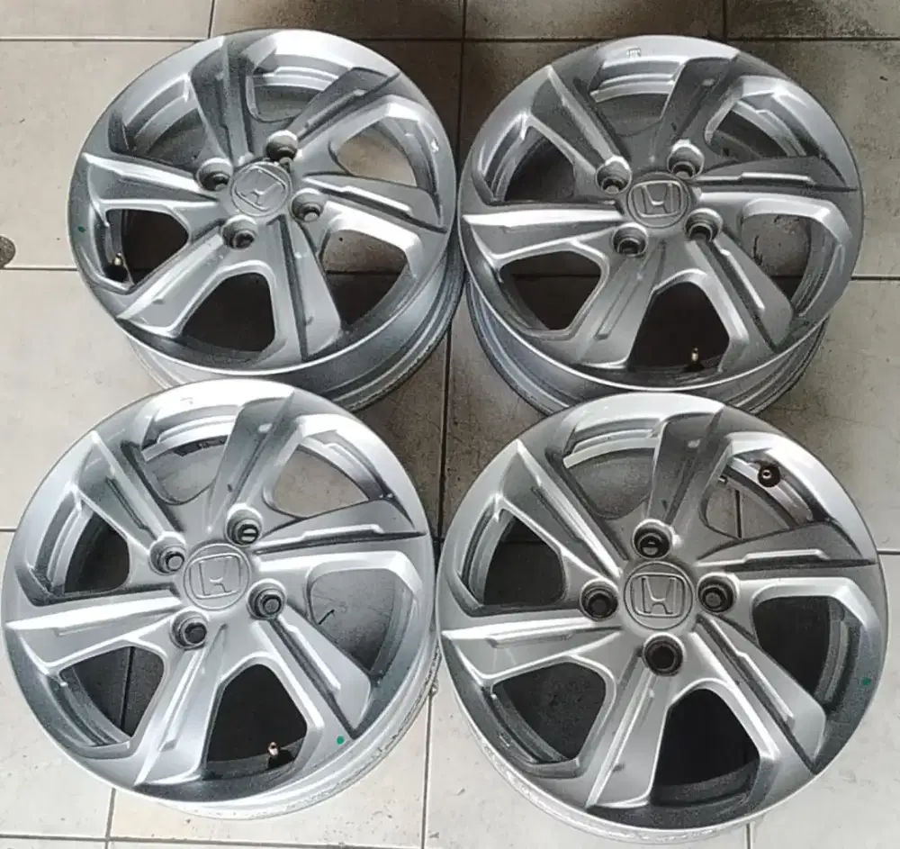 Dijual. 4pc velg honda brio R14