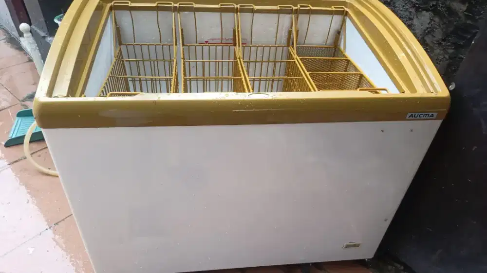 Freezer sleding kaca ukuran 280liter