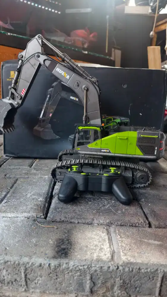 HUINA 1593 RC EXCAVATOR SECOND
