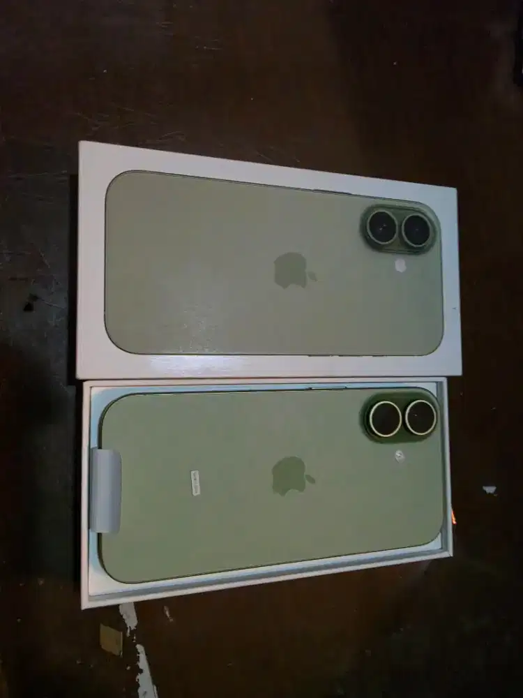 Iphone 17 besik ibox 256gb msh baru