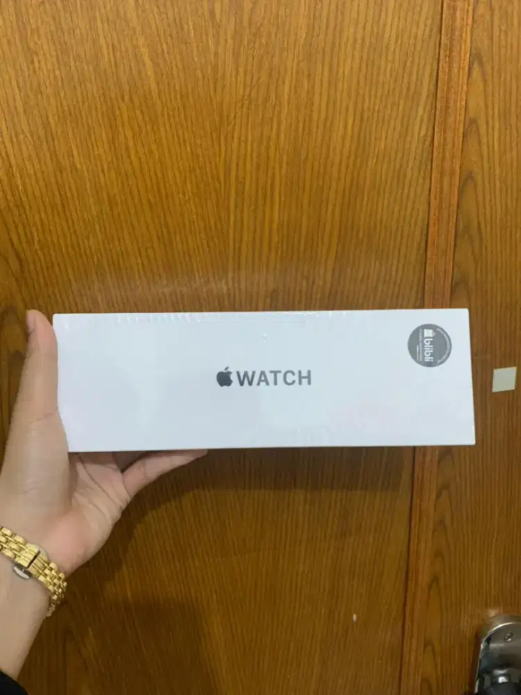 I watch se 2 44mm black ibox