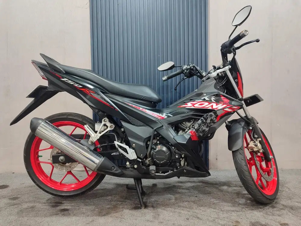 Sonic 150R 2019 istimewa mulus terawat siap pakai...