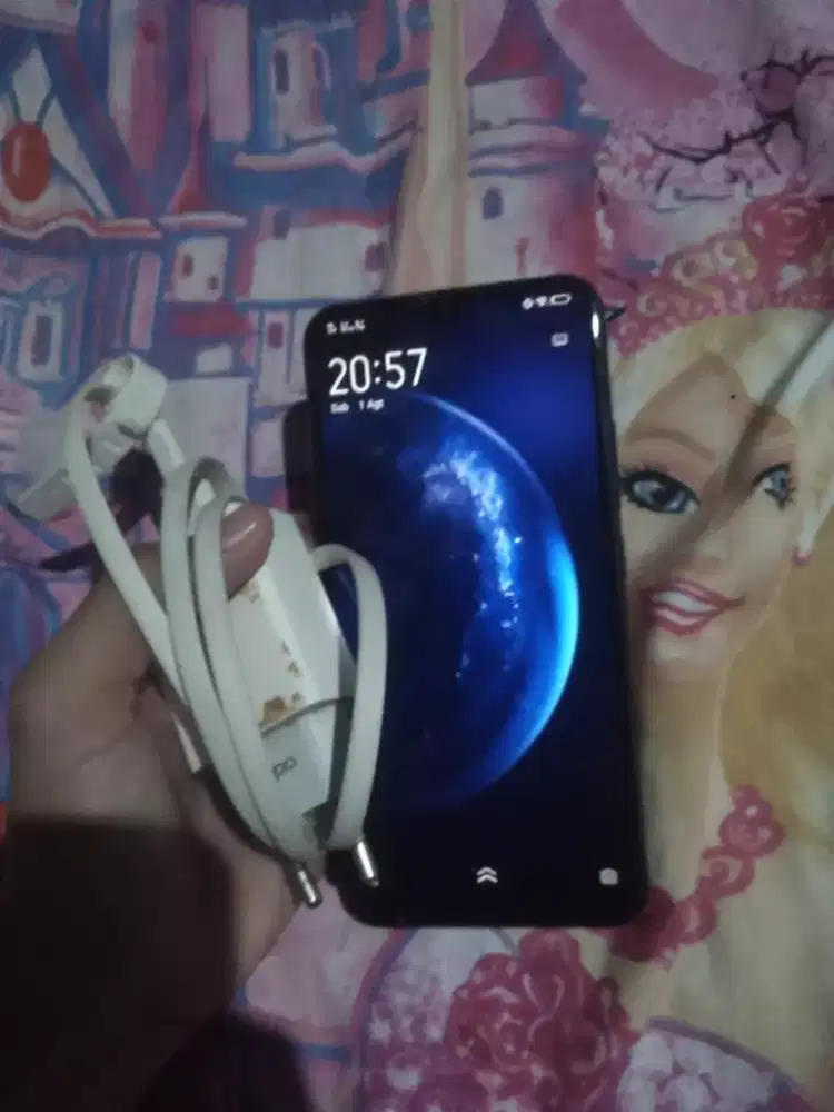 vivo y17 ram4/128