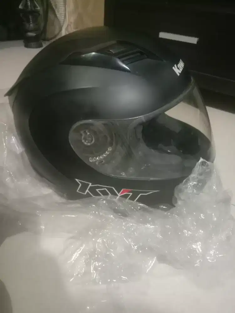 Hlem KYT Kawasaki