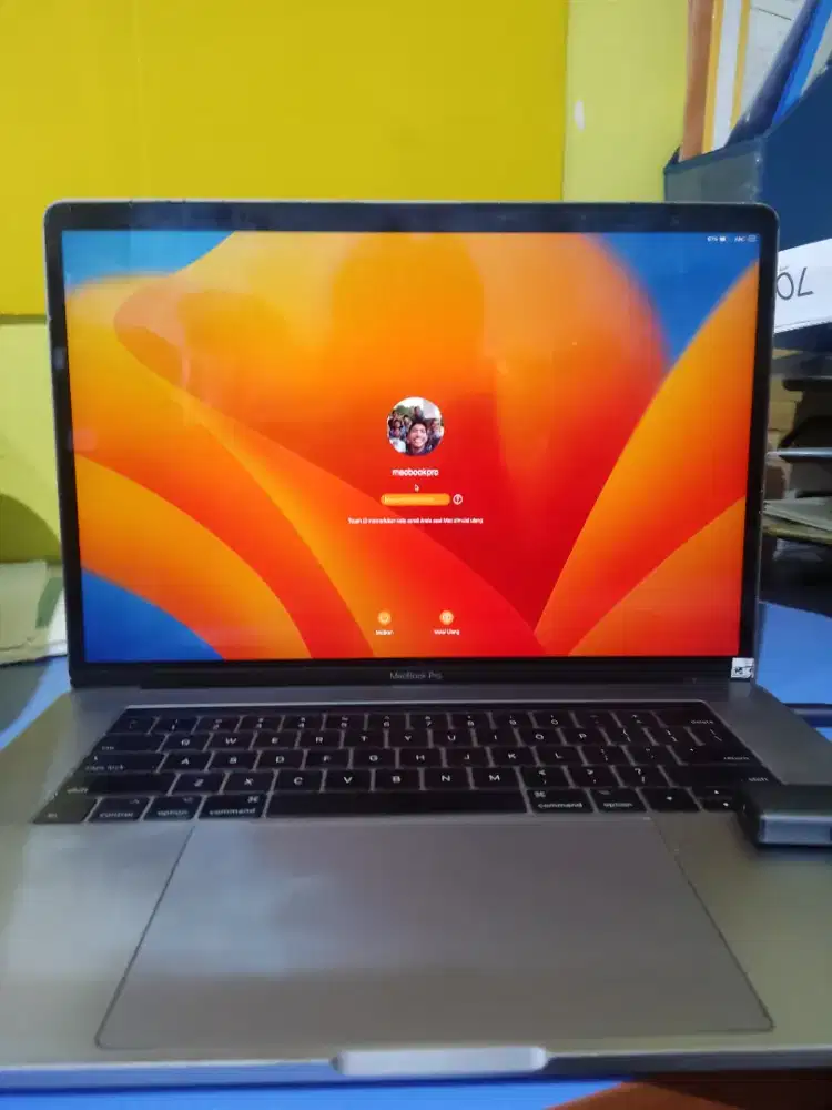 Macbook Pro 2017 Touchbar 15inchi