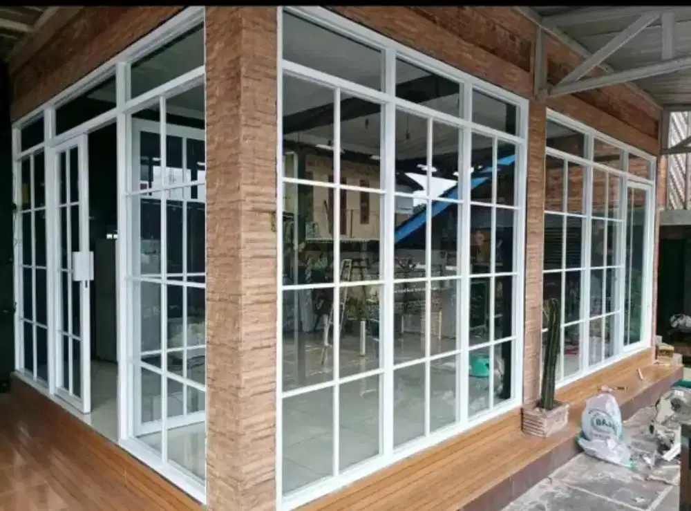 Pintu jendela aluminium kaca