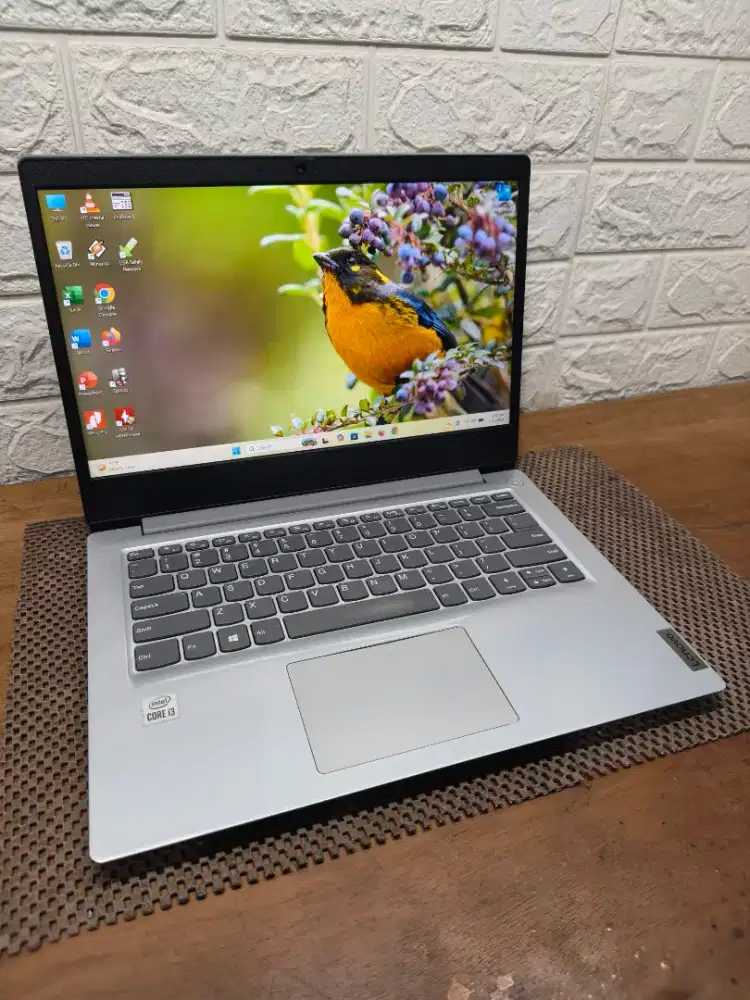 Lenovo idepad Slim 3 intel Core i3 Gen-10 (8/256gb) 14 inch MULUS