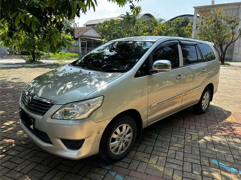 Toyota Kijang Innova 2013 Bensin