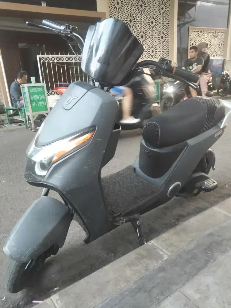 Uwinfly d70 model terbaru