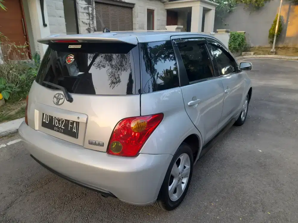 Toyota ist Good Condition