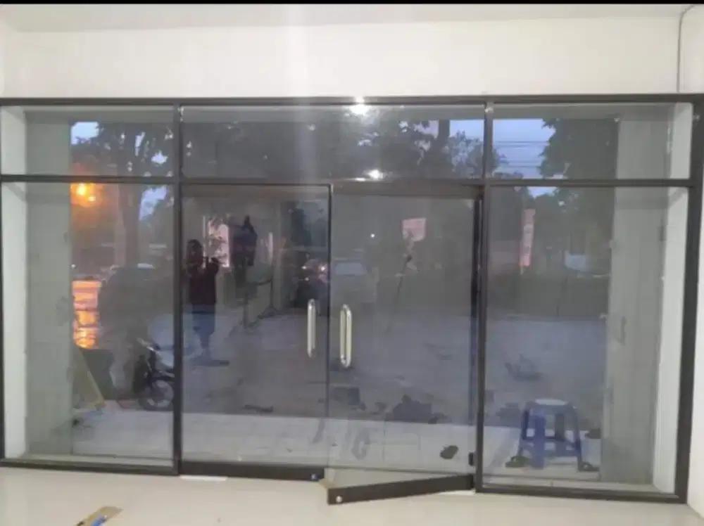 Pintu jendela aluminium kaca