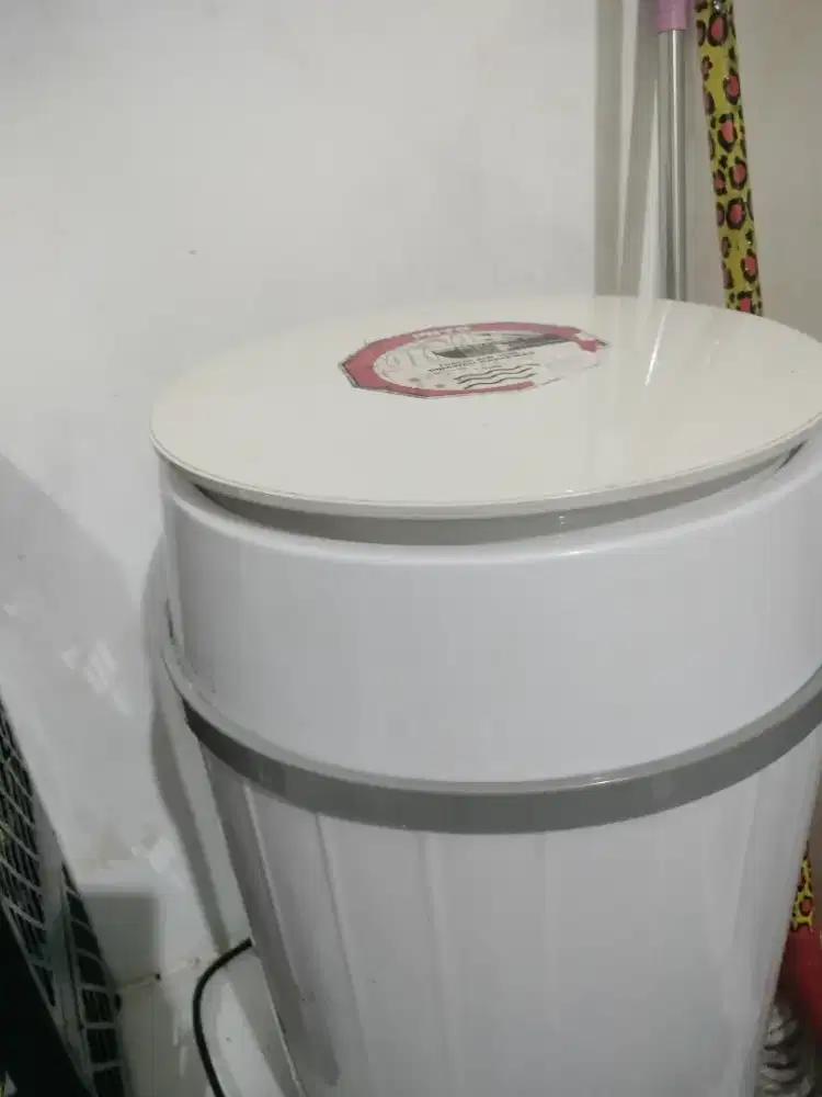 Mesin Cuci Mito