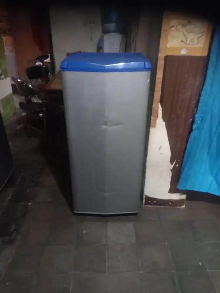 Jual kulkas Sanyo 1 pintu mesin ori dingin beku normal bisa diantar