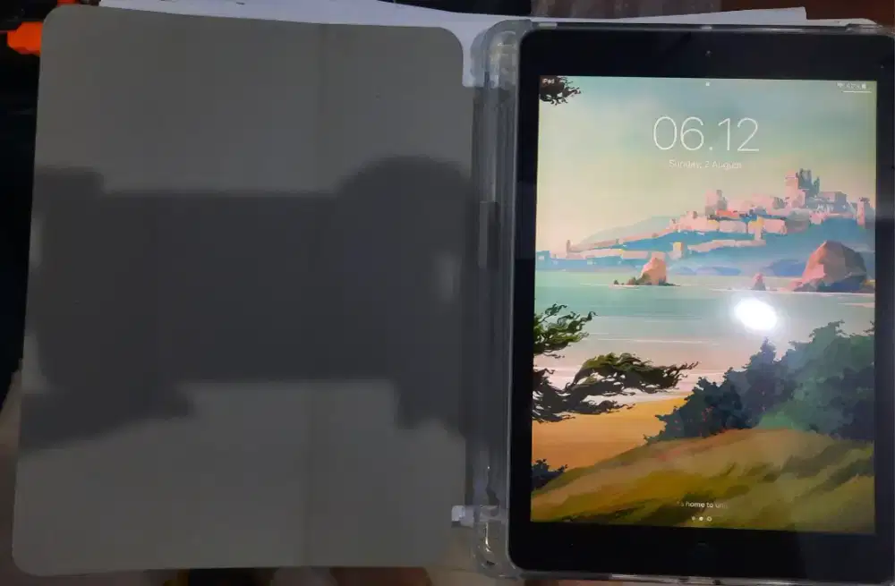 Ipad Air 1
Free Case sudah terpasang tenpered glass