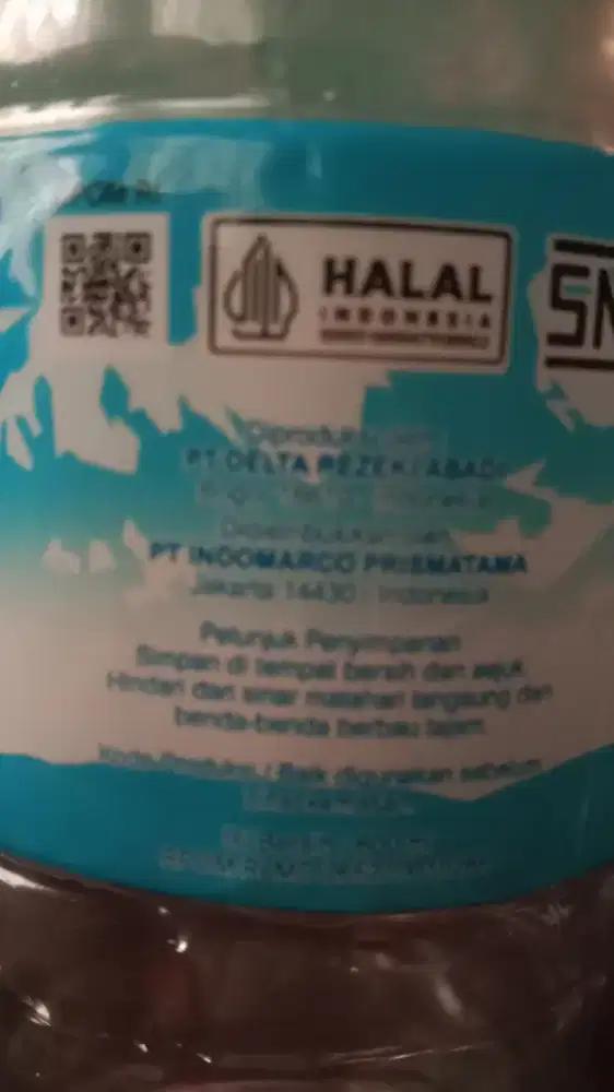 Wanita jaga jualan makanan minuman