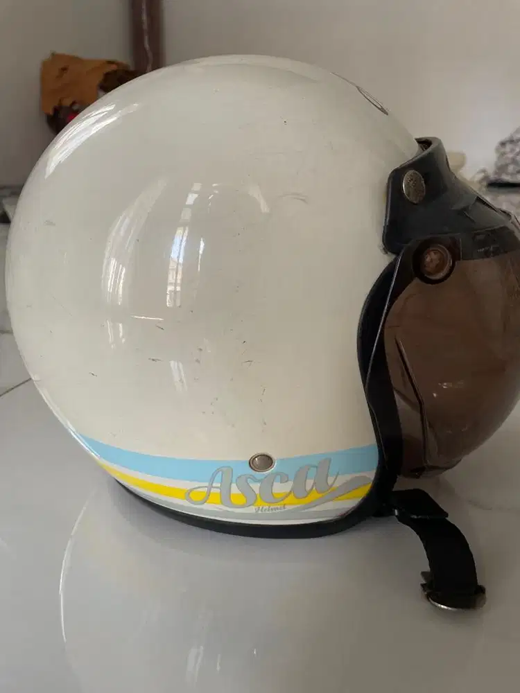 Helm bogo bekas