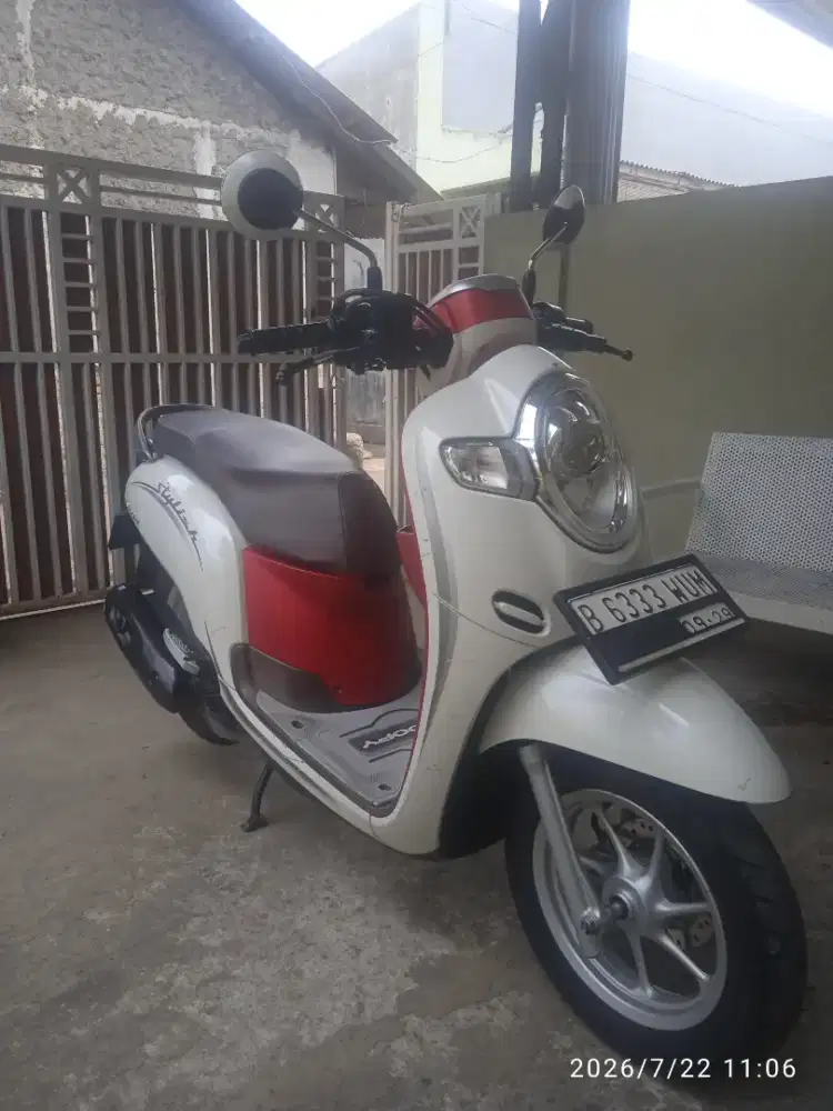 SCOOPY STYLISH 2019