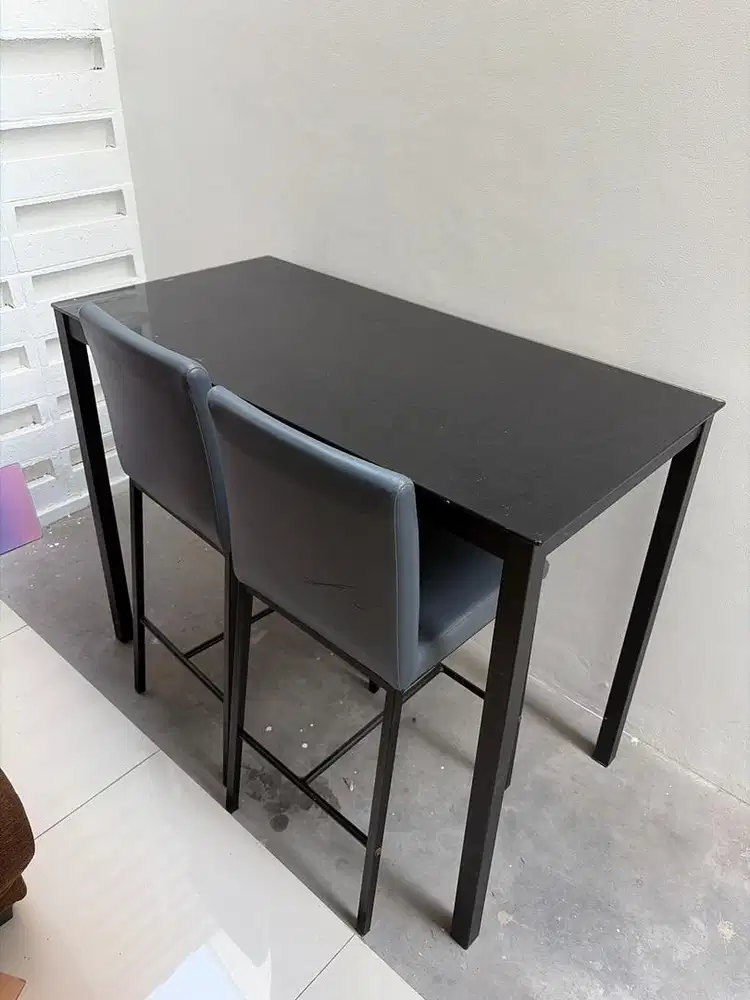 Meja makan set hitam, bekas / preloved