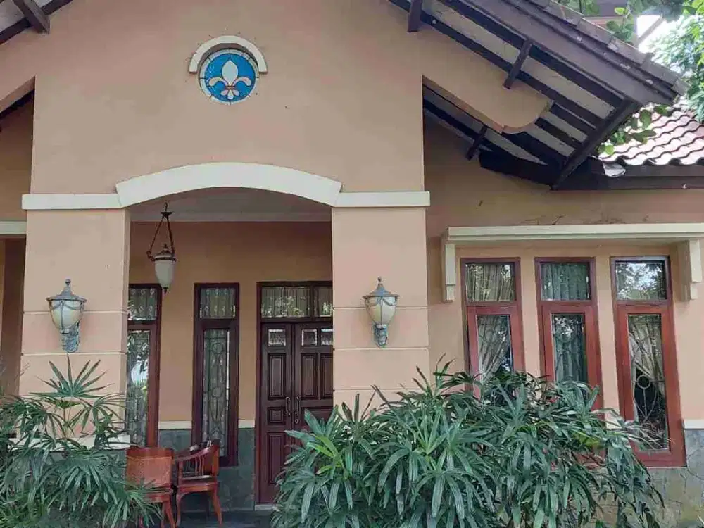 ( JALAN RAYA ) RUMAH DI JL RAYA TIRTO AGUNG BANYUMANIK SEMARANG