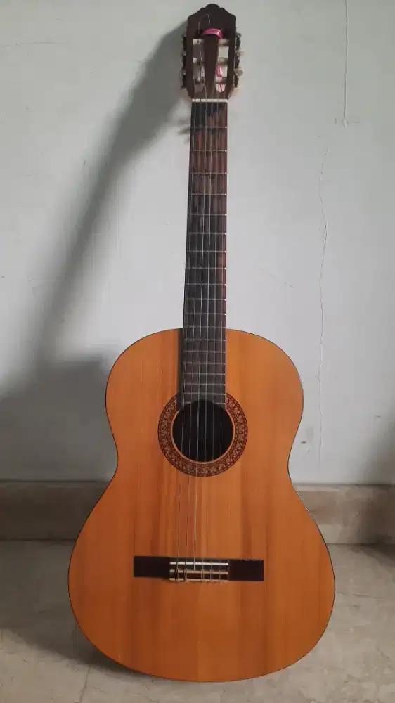 Gitar yamaha   90% baru