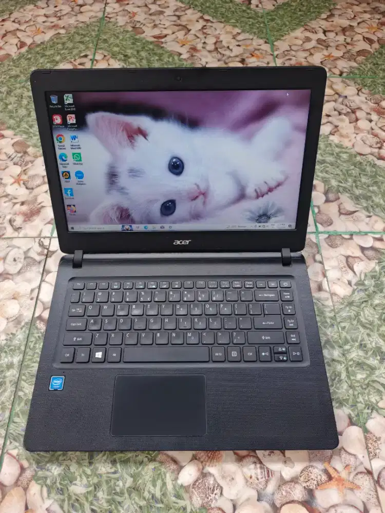 Laptop Acer Ram 10gb layar 14inch windows 10 siap pake (Nego)