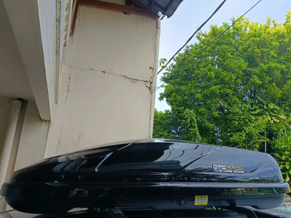 Roofbox otorack 400L hitam glossy