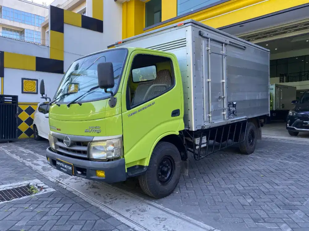 Truk Hino 4rdLong Th2011 Box Antika Raya