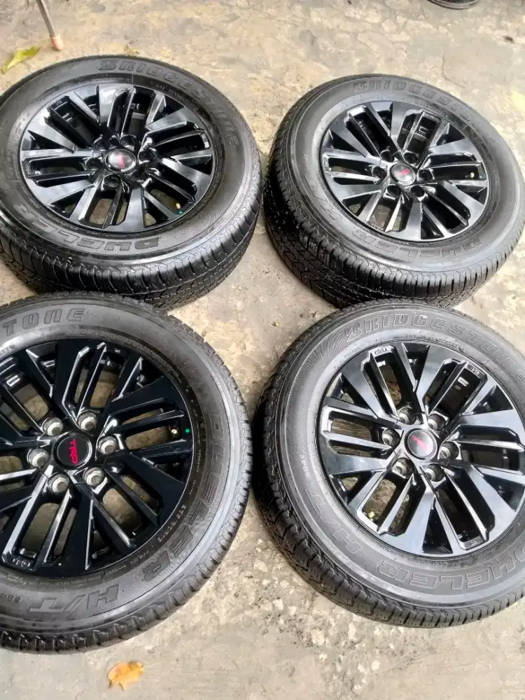 Velg OEM Fortuner TRD Sportivo R18 original+ ban kondisi 80% nik2024