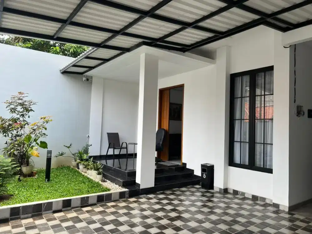 Dijual Rumah 3 Lantai Manyar Bintaro Akses Superindo