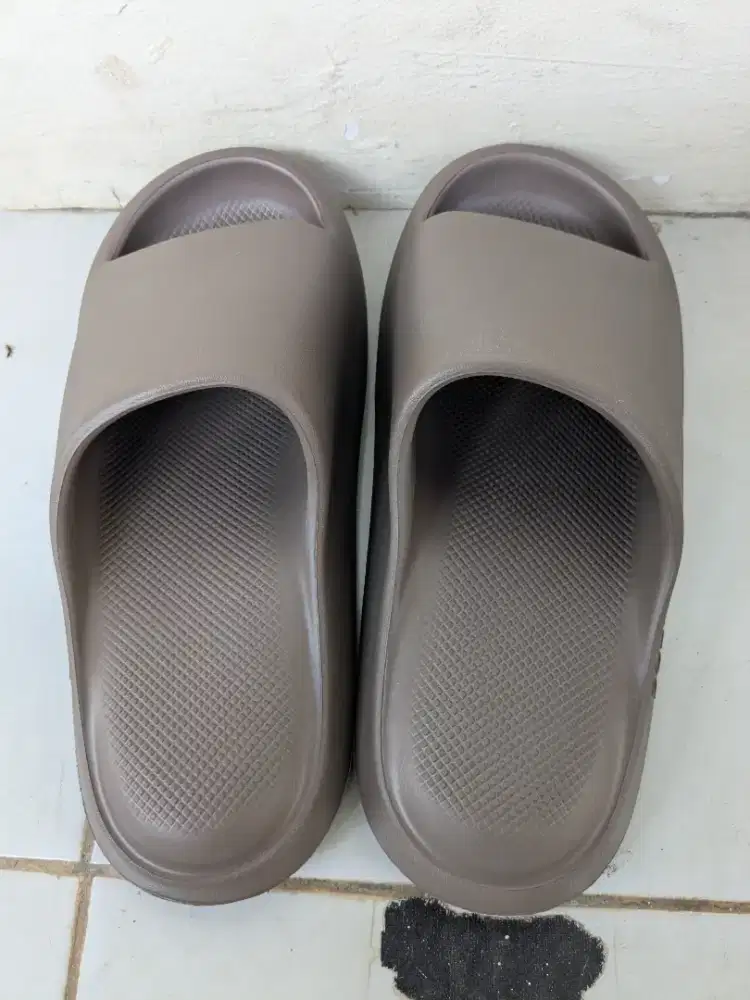 Sandal Recovery Pose Cloud Bounce Cat Paw 42-43