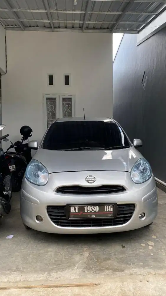 NISSAN MARCH 2011 XS -AT