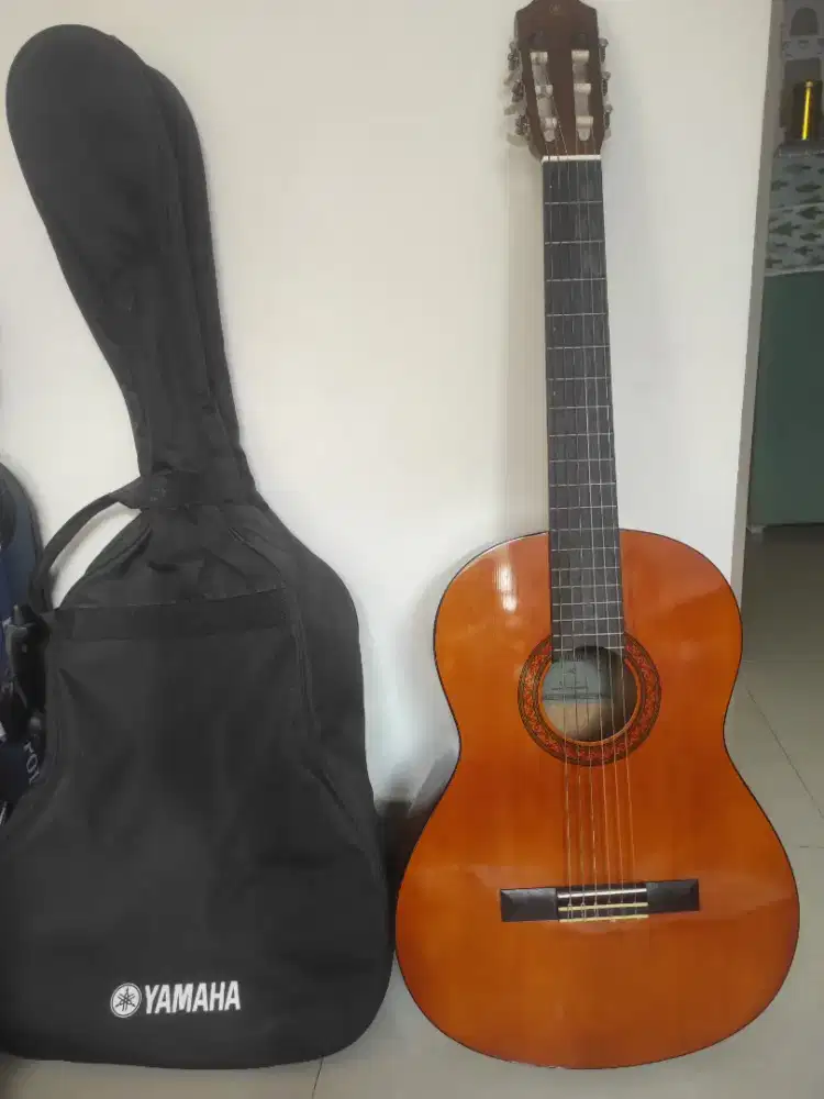 Gitar Yamaha Asli + Sarung