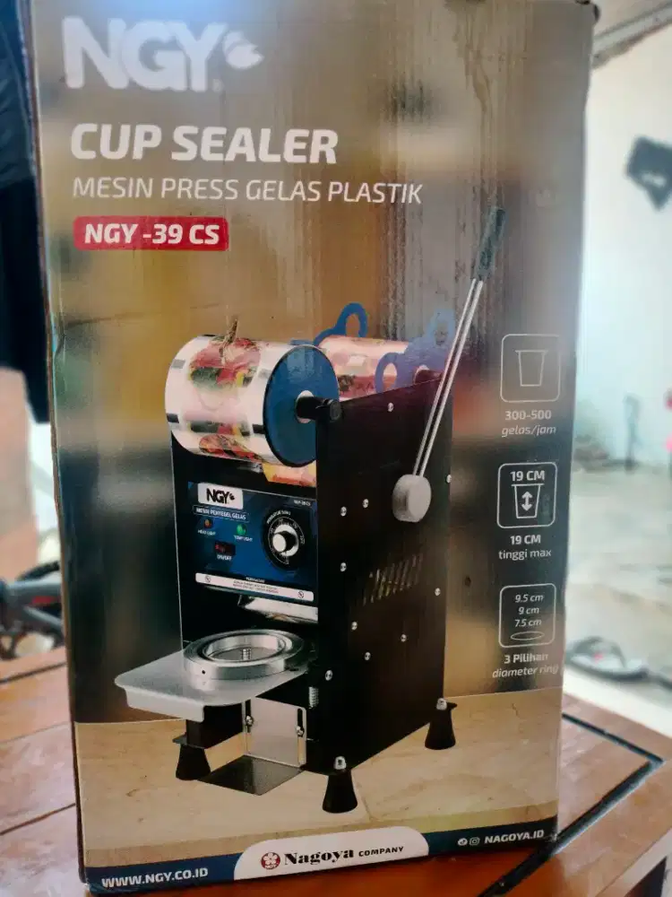 Cup Sealer Mesin Press
