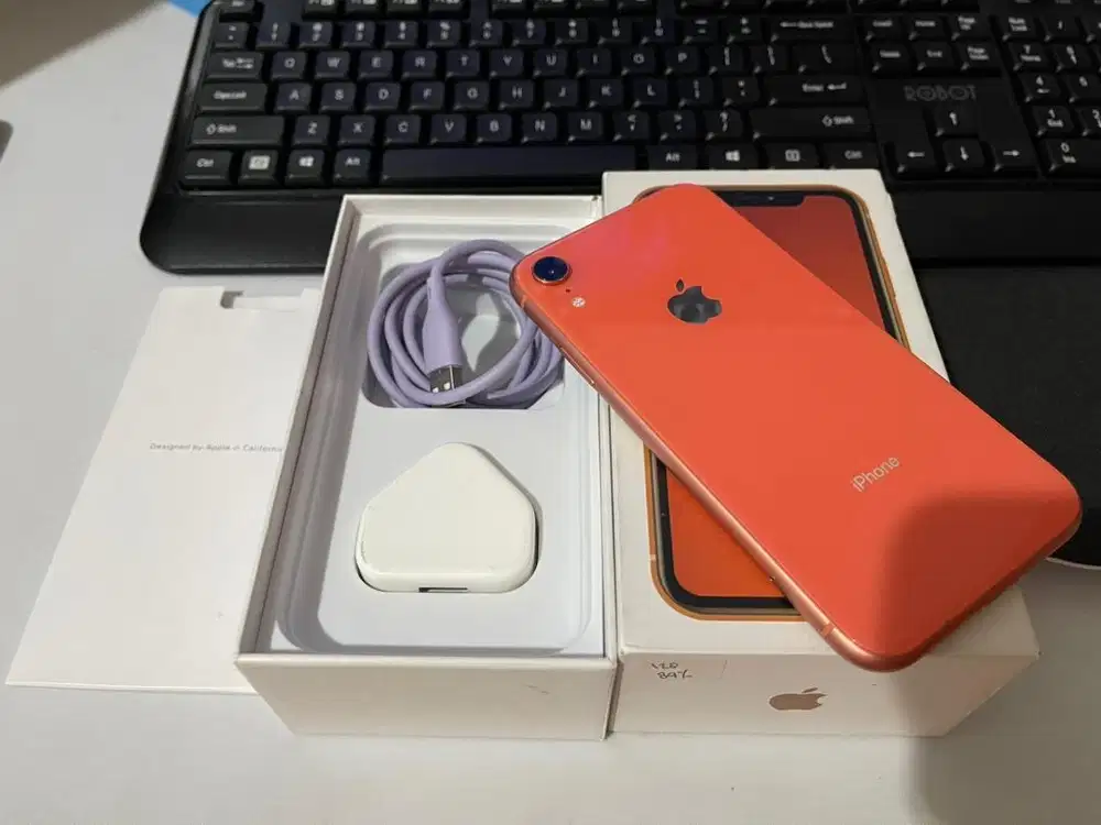 Iphone XR 128GB whitelist semua kartu fullset