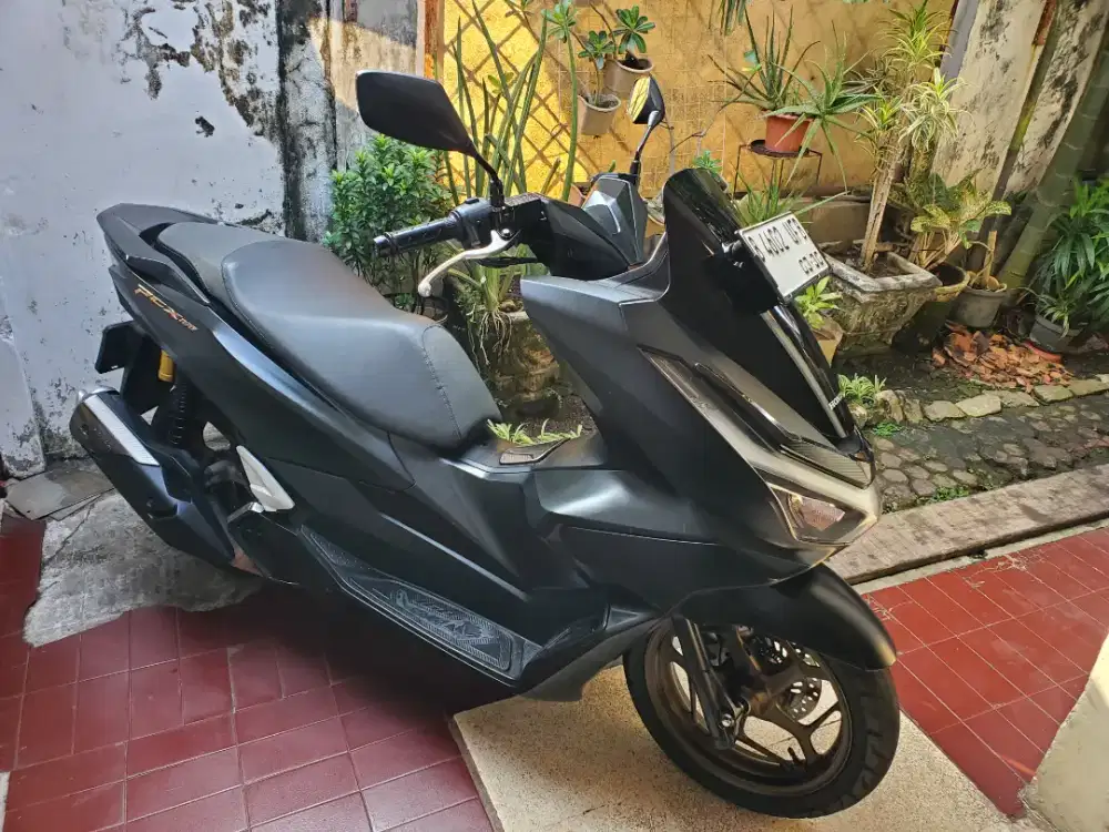 Honda Pcx  160 Abs Roadsync Hitam doff 2025 Full orisinil.
