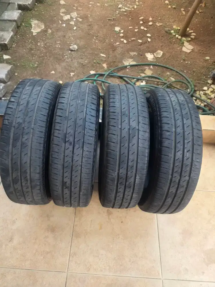 Dijual ban Ukuran 175 65 R15 merk Bridgestone Ecopia Nik 2522