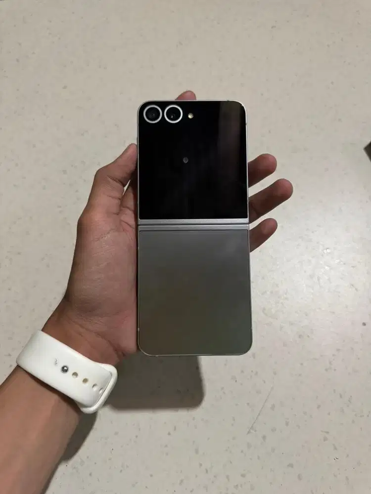 Samsung Z flip 6