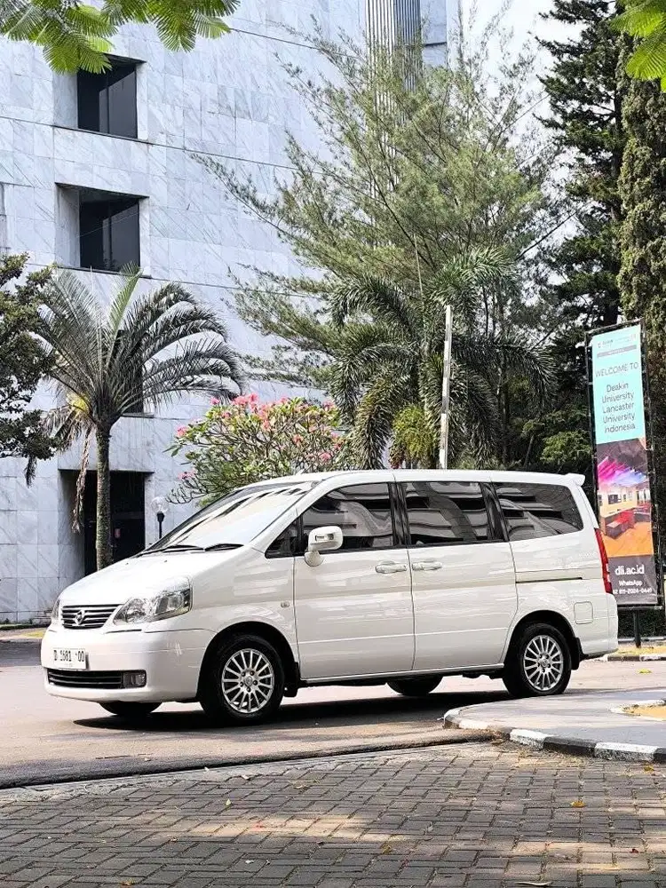KM 50RB // NISSAN SERENA HWS 2.0 AT 2010 SATU TGN DR BARU