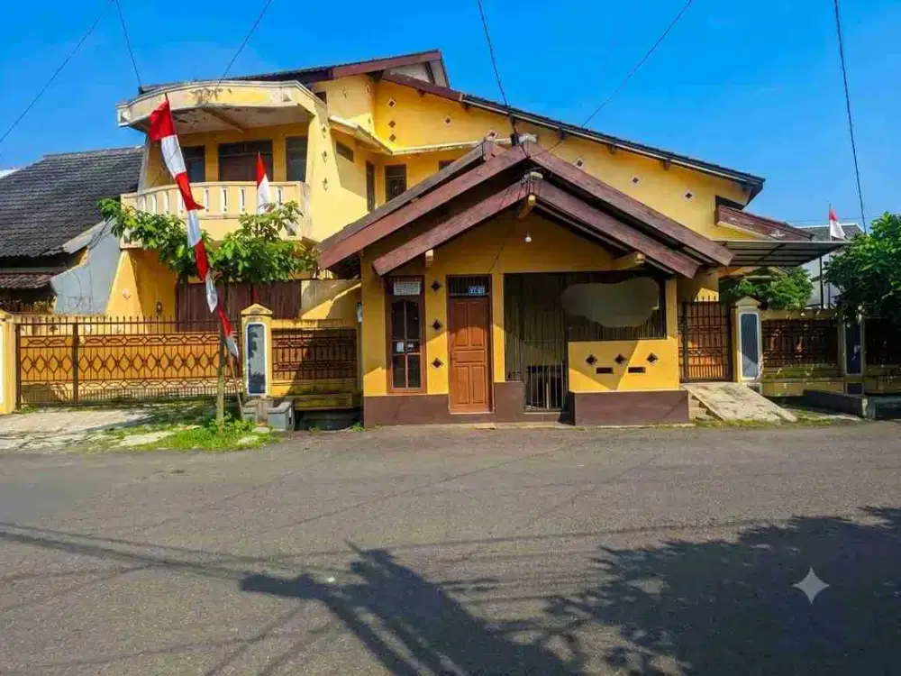 RUMAH HOOK LUAS DI LAMPER TENGAH SEMARANG SELATAN