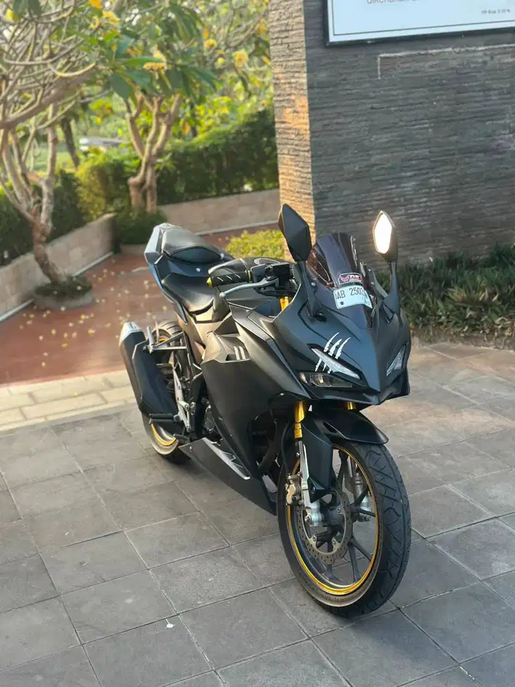 Honda CBR 2022 Kondisi Bagus KM Low