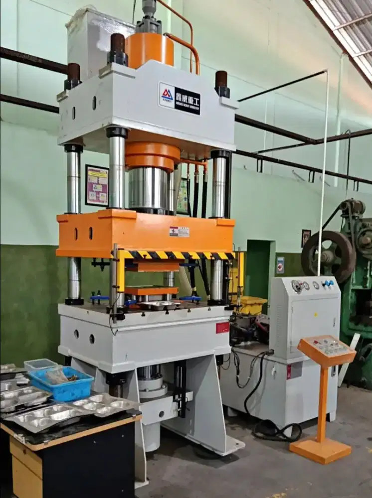 Mesin potong plat 13x2500mm