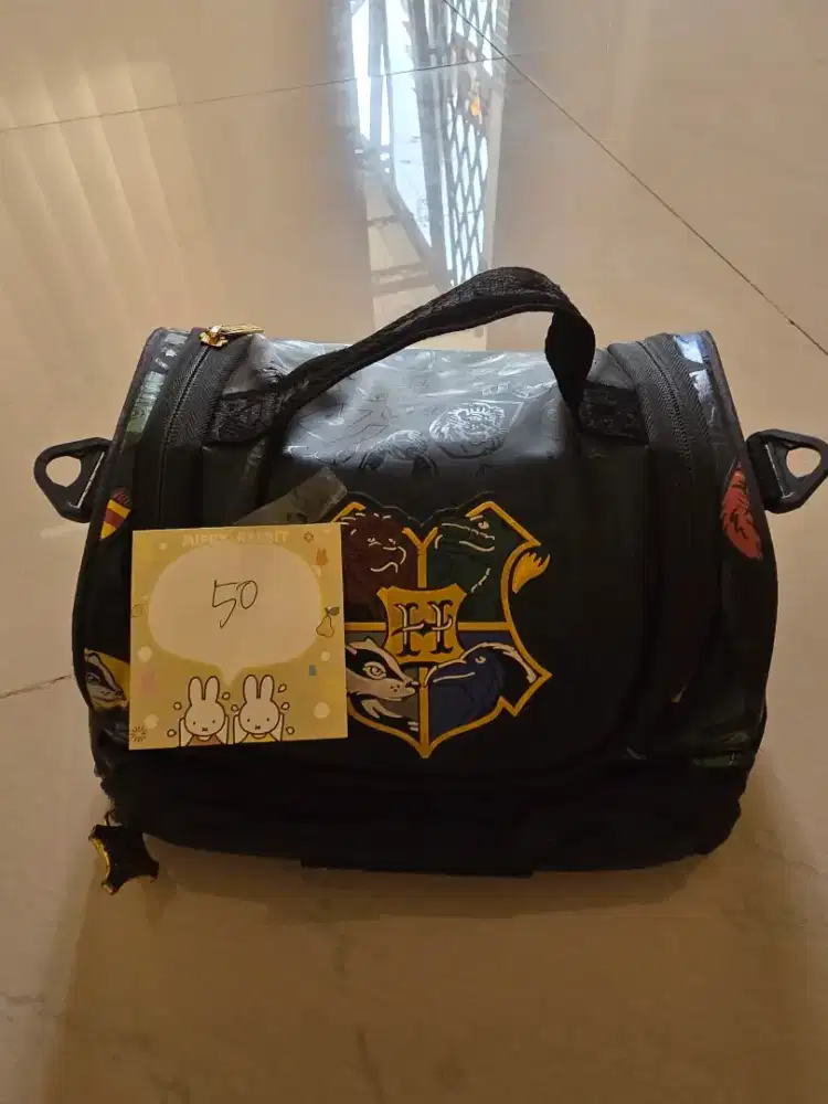 Preloved, tas makan harry potter sm8glle