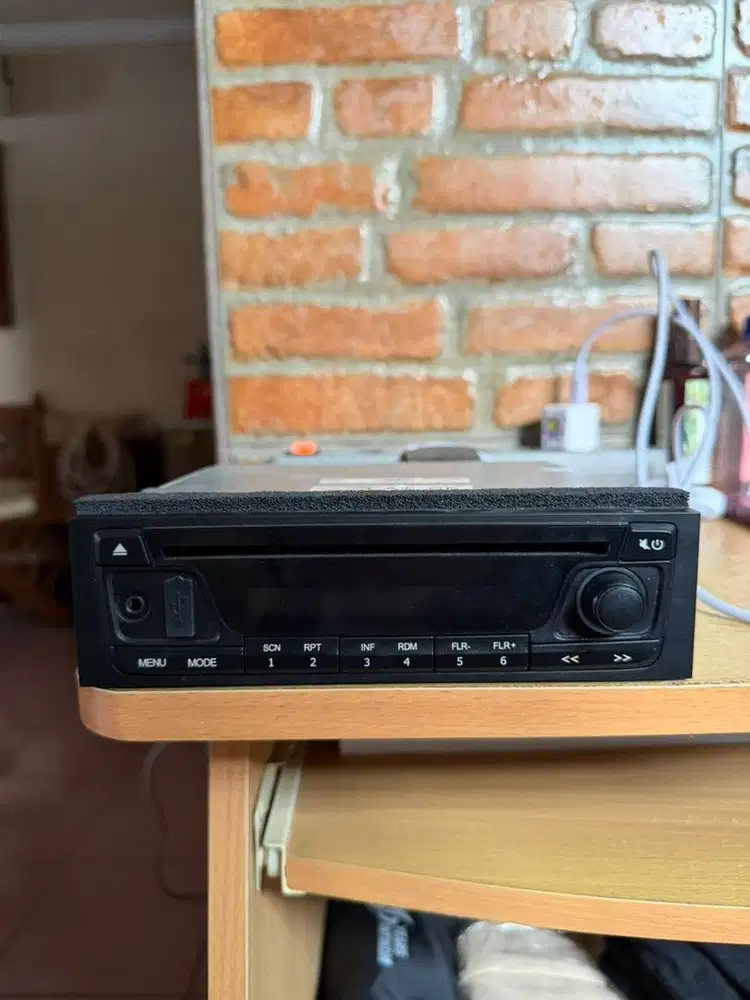 Audio Sigra 2017 radio cd non bluetooth