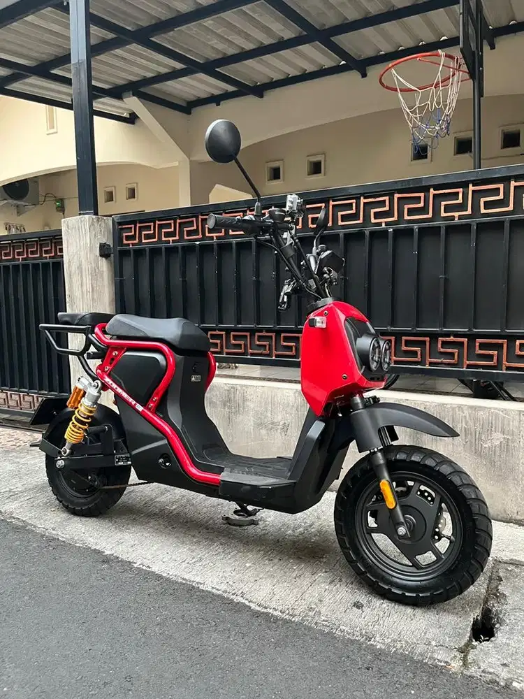 Honda Zoomer Electric Bike LOW KM GRESS LIKE NEW