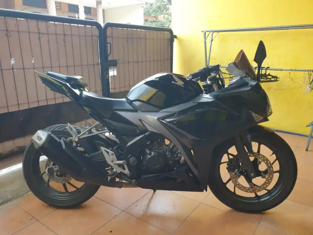 Jual CBR 150 R th 2016